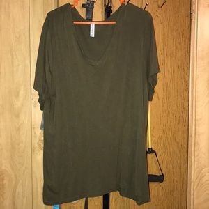 Hunter Green V-Neck Tee